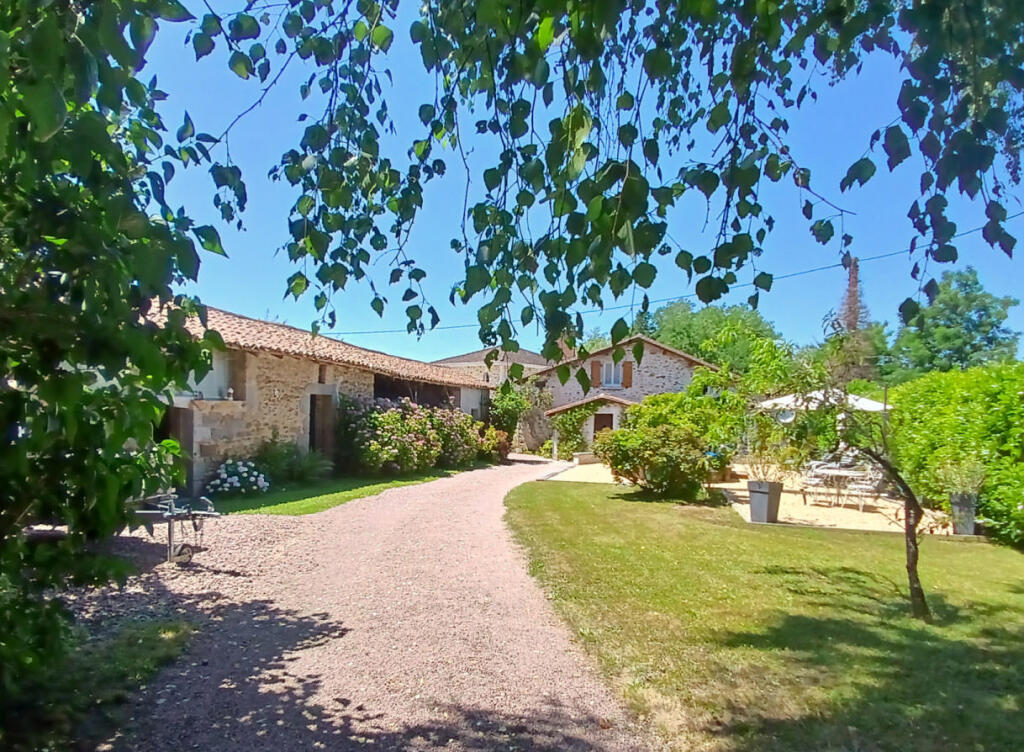 Main image of property: Aquitaine, Dordogne, Bussière-Badil