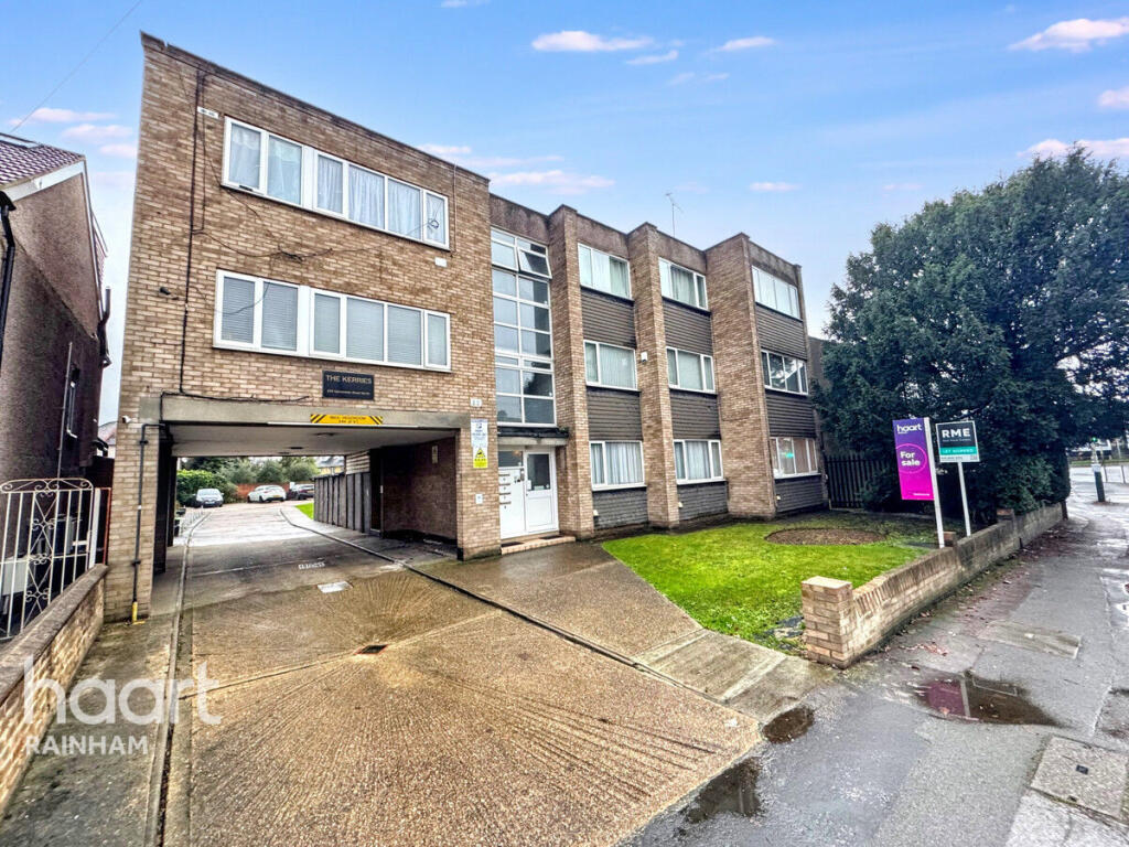 Main image of property: Upminster Road North, Rainham, RM13 9JL