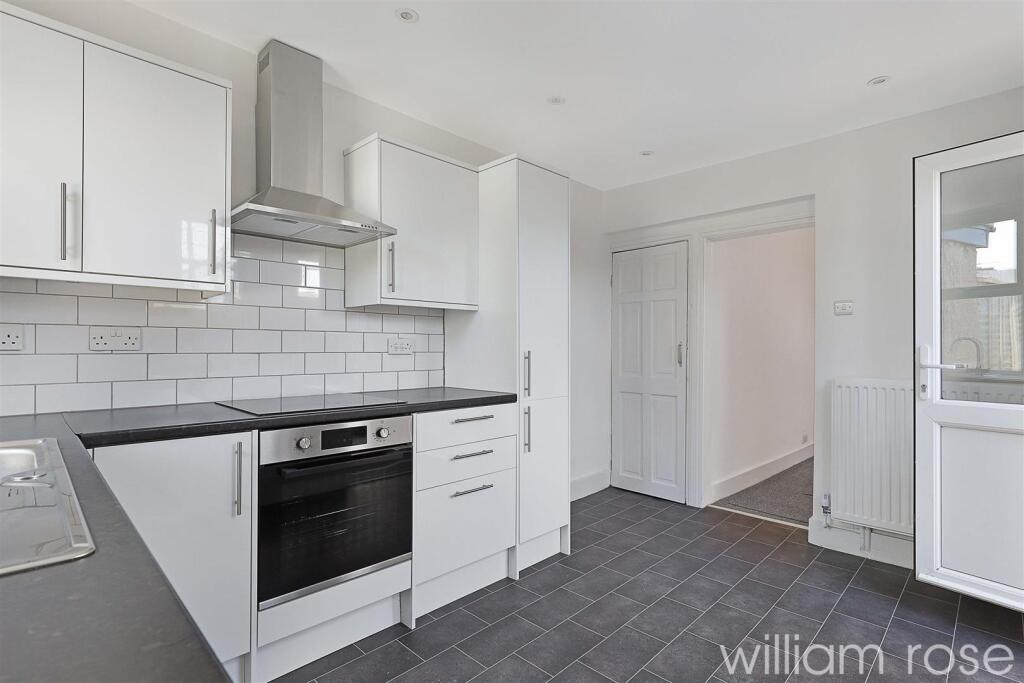 Cavendish Road, Highams Park, London photo 2