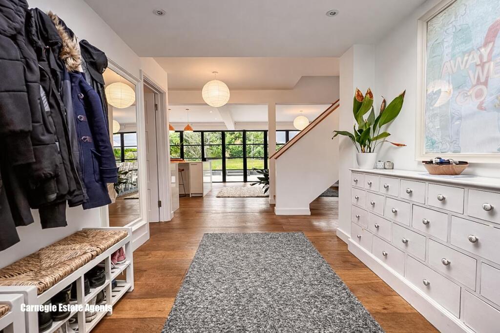 Additional image 21 of Roundwood Drive, Welwyn Garden City