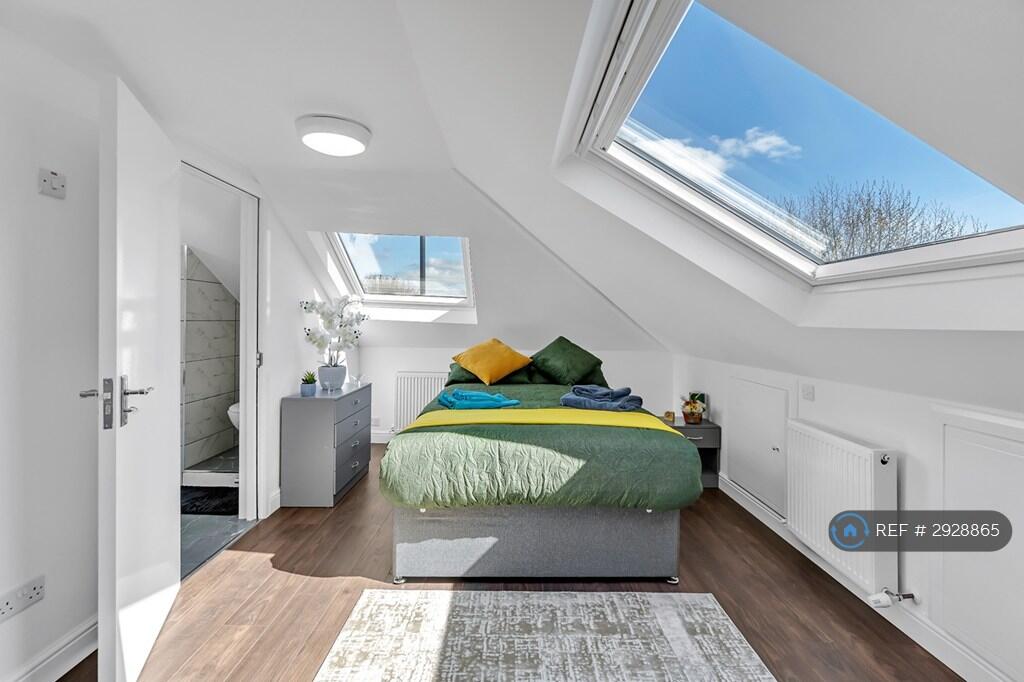 1 bedroom house share for rent