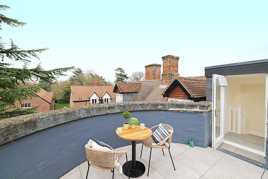 Main image of property: Binfield House,
Terrace Road North,
Binfield,
Bracknell,
RG42 5JQ