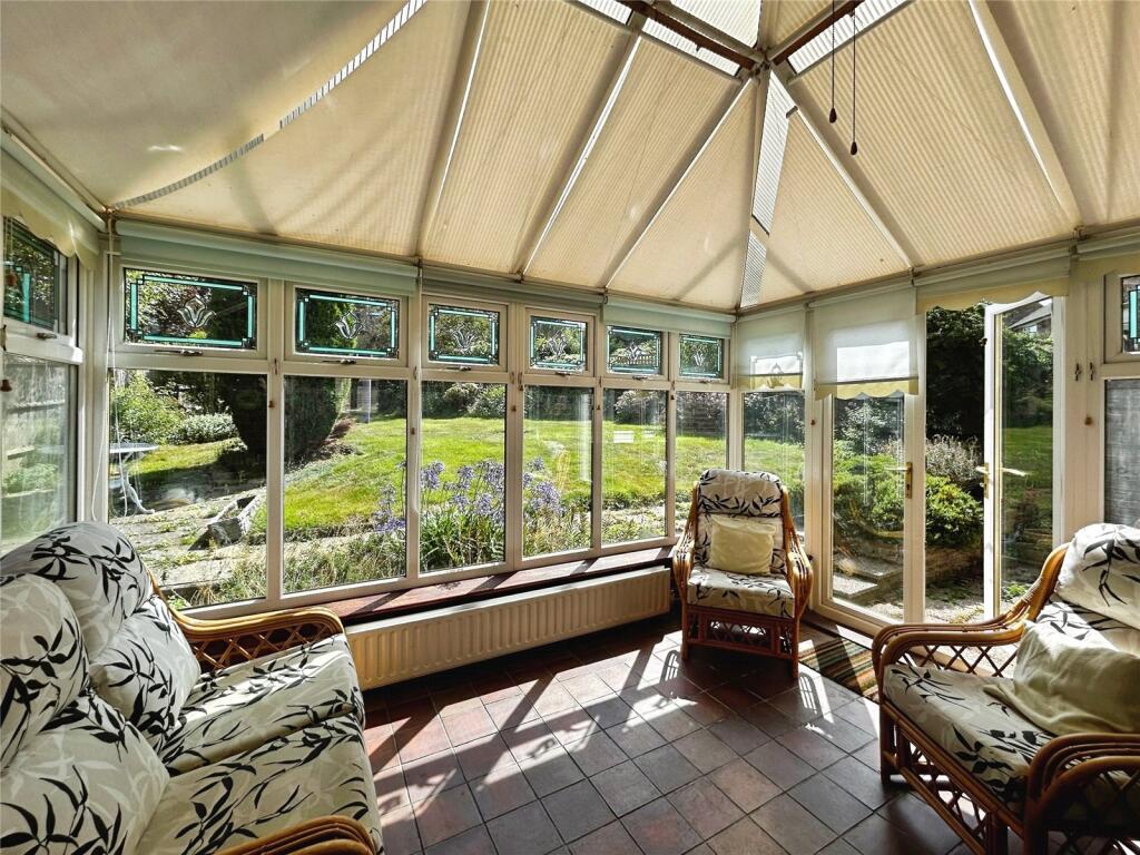 Woodhill Park, Pembury, Tunbridge Wells, Kent, TN2 photo 3