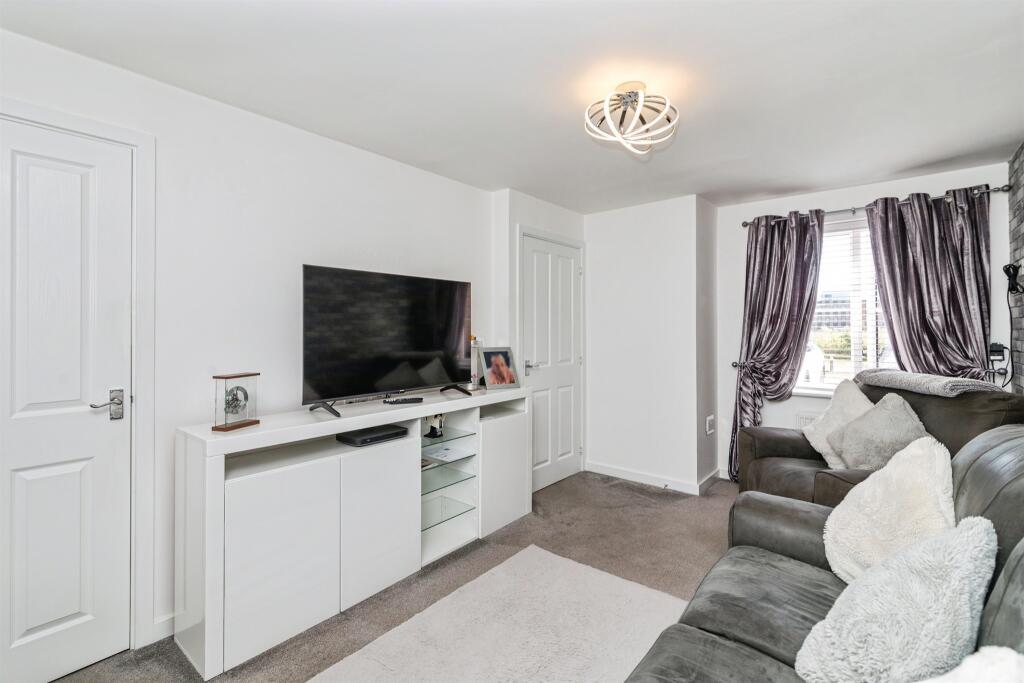 House in East Suffolk, Oulton - View 4