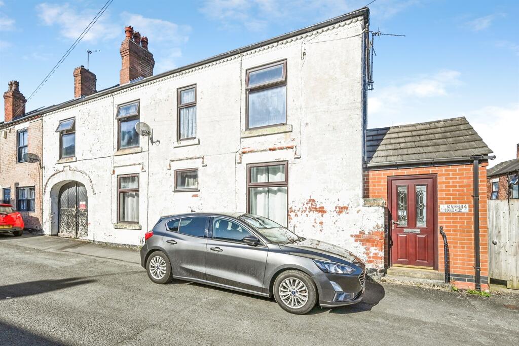 Main image of property: Eyres Gardens, ILKESTON