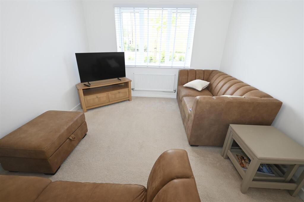Easby Crescent, Brough With St. Giles, Catterick Garrison photo 5