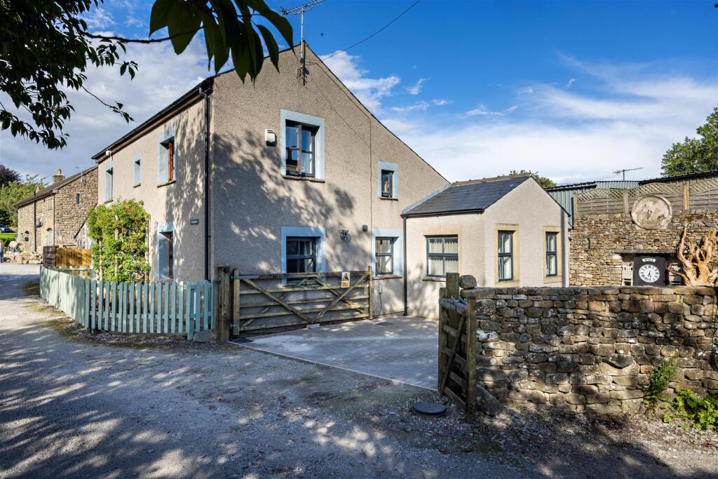 4-bed house on Croft House Barn, Newby, £550,000