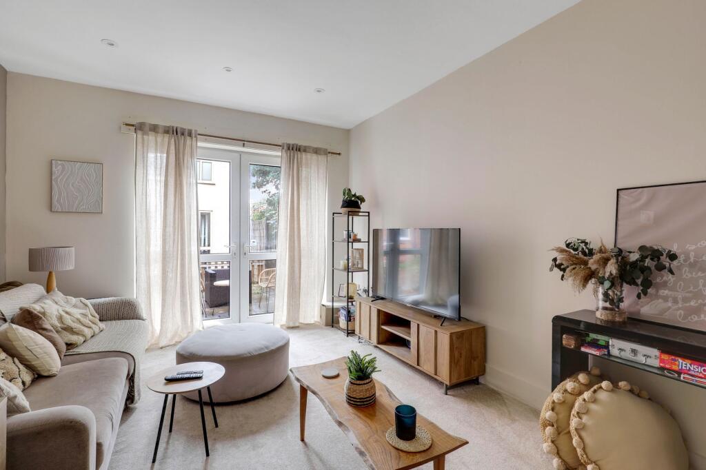 Apartment in Nottingham, Forest Fields - View 3