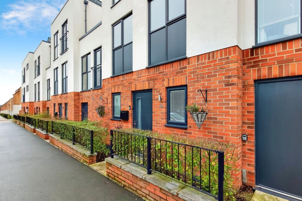 Main image of property: The Avenue, Corby