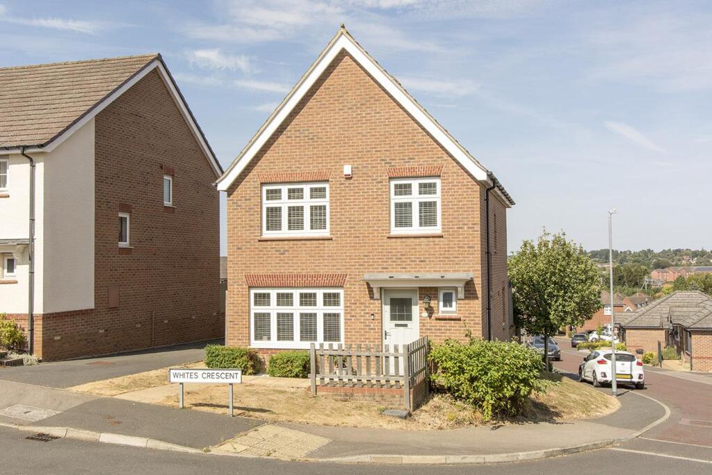 3-bed house on Whites Crescent, Market Harborough, £395,000
