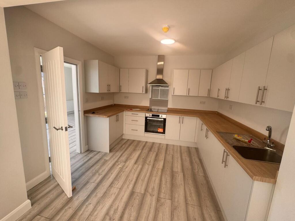 House in Highley, Netherton - More