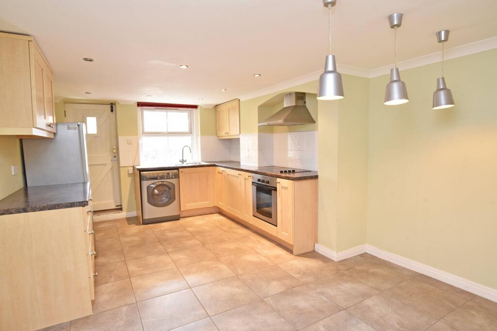 65 Harlow Moor Drive, Harrogate, HG2 photo 4