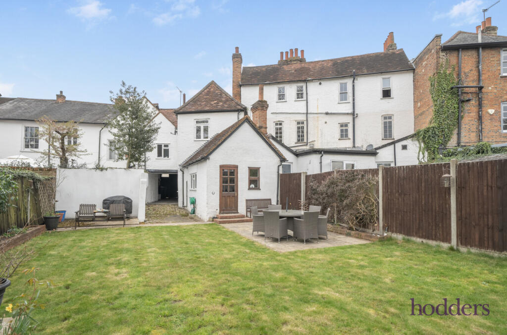 Main image of property: Chertsey, Surrey, KT16