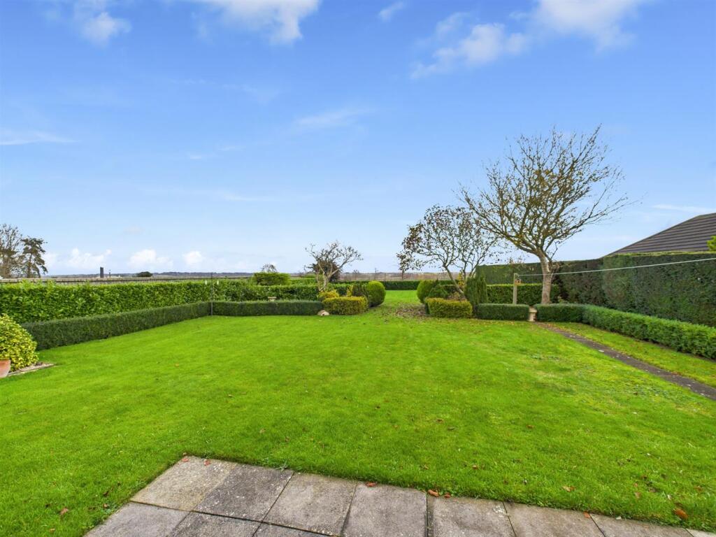 Northorpe Road, Halton Holegate, Spilsby photo 2