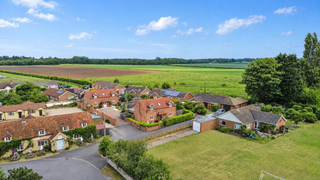House in North Kesteven, Dunston - View 2