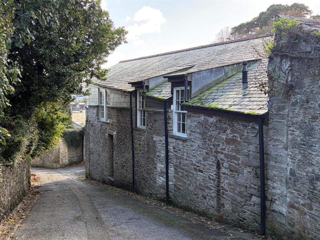 Main image of property: Rose Hill, Fowey