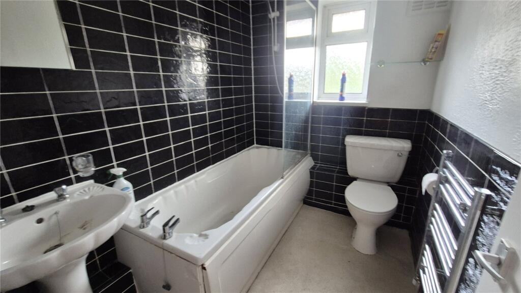 Apartment in Guildford - View 4