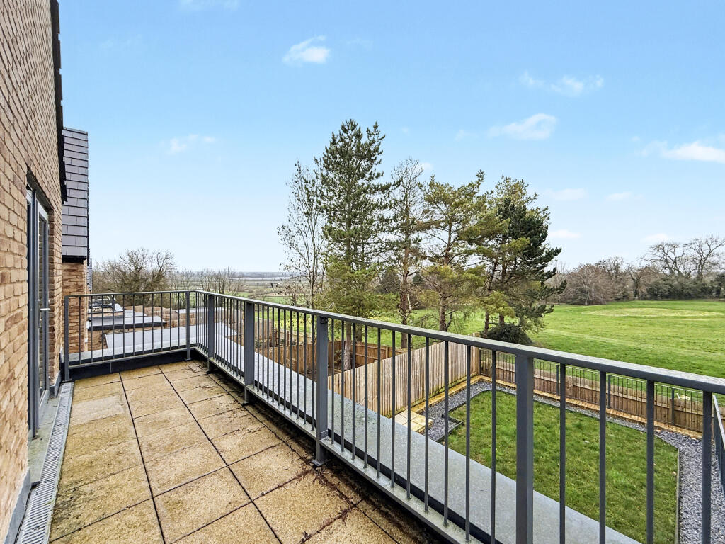 Thames View, Blunsdon, Swindon, SN26 photo 3