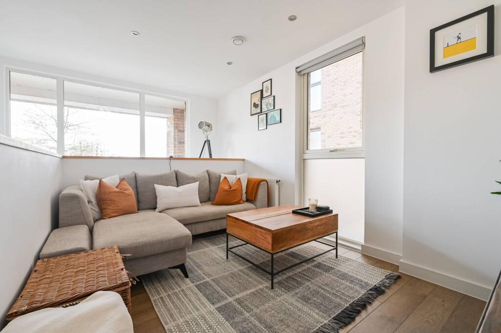 Main image of property: Nicolson Square, E3, Tower Hamlets, London, E3