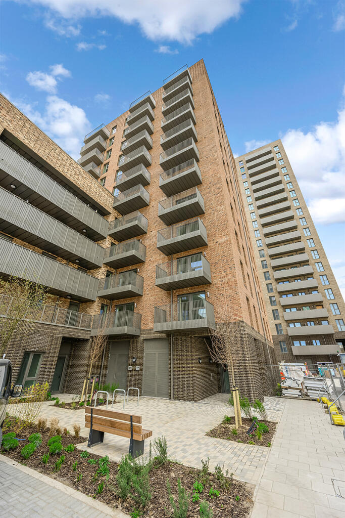1-bed flat on One Goodmayes, Goodmayes, Ilford, Redbridge, £333,000
