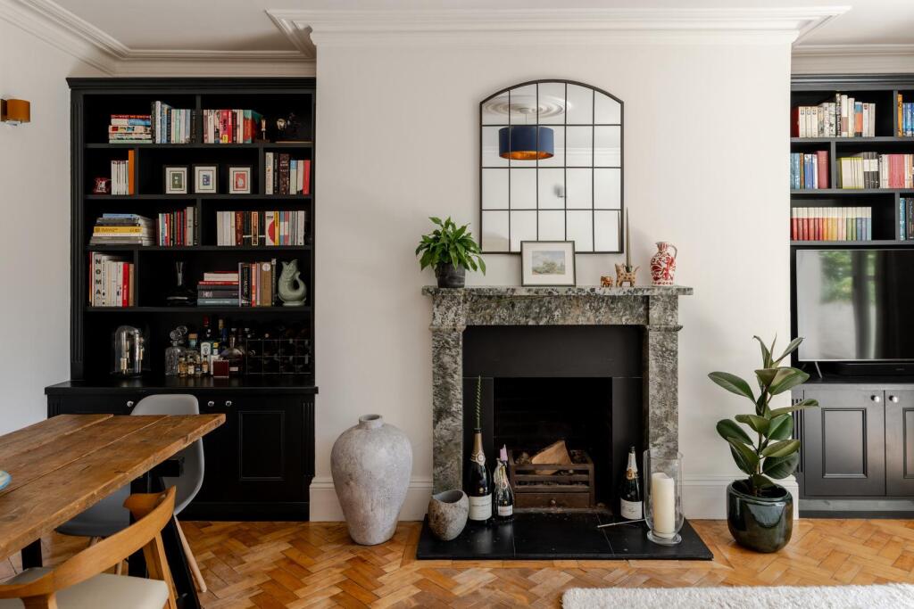 Main image of property: Camberwell Grove III, London SE5