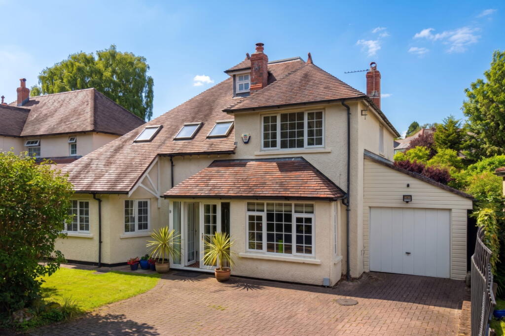 Main image of property: Coed Ceirios, Rhiwbina, Cardiff, CF14 6HN