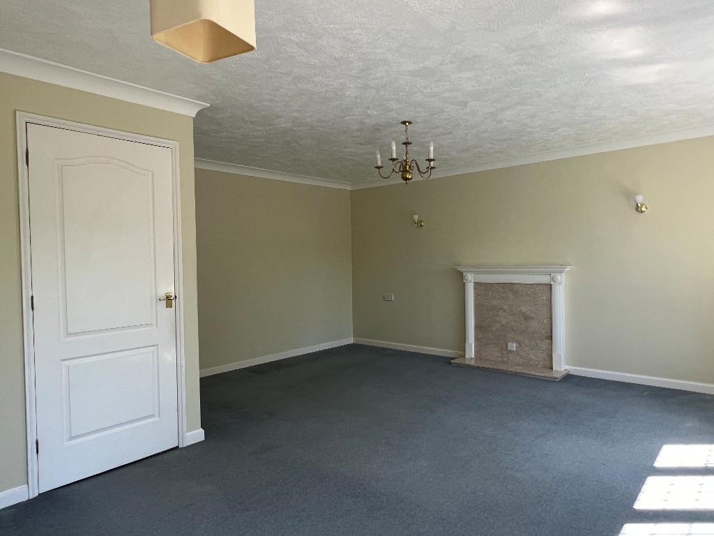 Penns Court, Horsham Road, Steyning, West Sussex, BN44 3BF photo 4