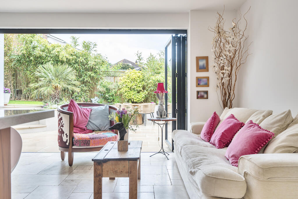 House in Bristol, Golden Hill, Henleaze - View 3