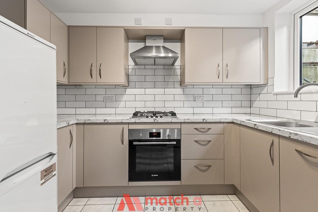 2 bedroom end of terrace house for rent