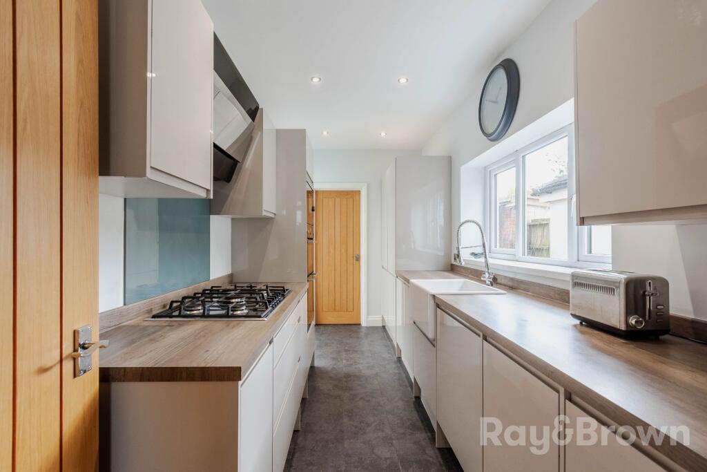 House in Cardiff, Rhiwbina Garden Village, Rhiwbina - View 3