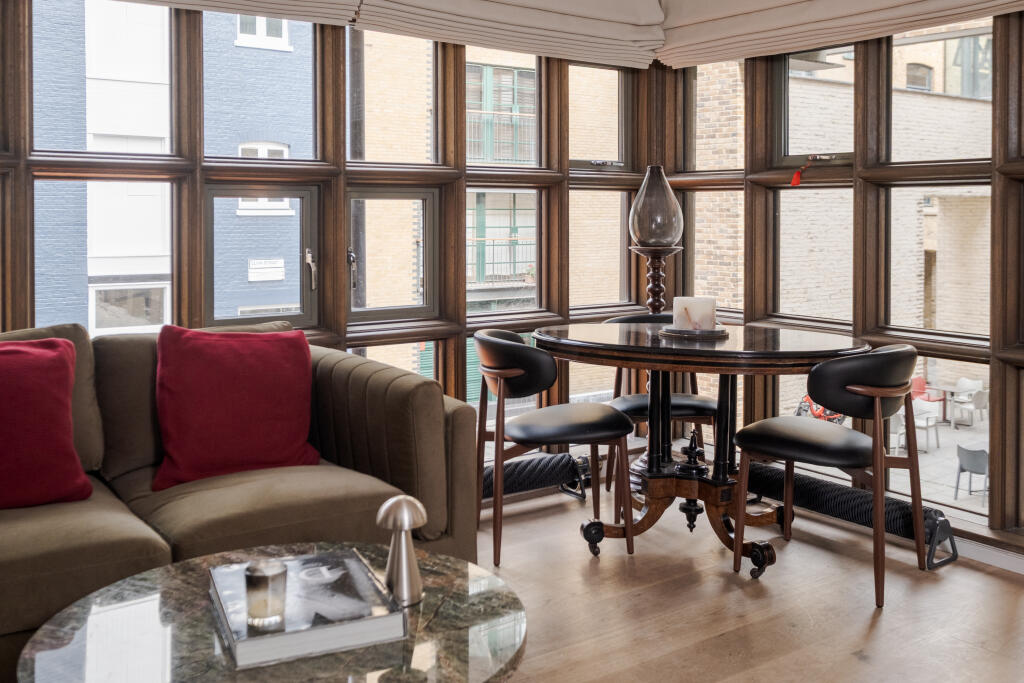 Apartment in London - View 5