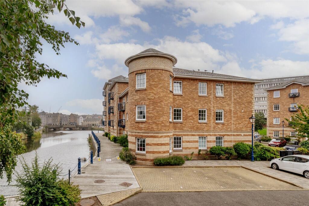 3-bed flat on Sheriff Bank, Leith, Edinburgh, £280,000