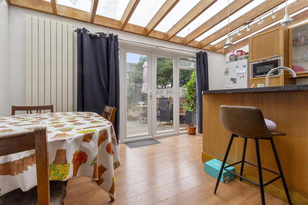 House in Brighton - More