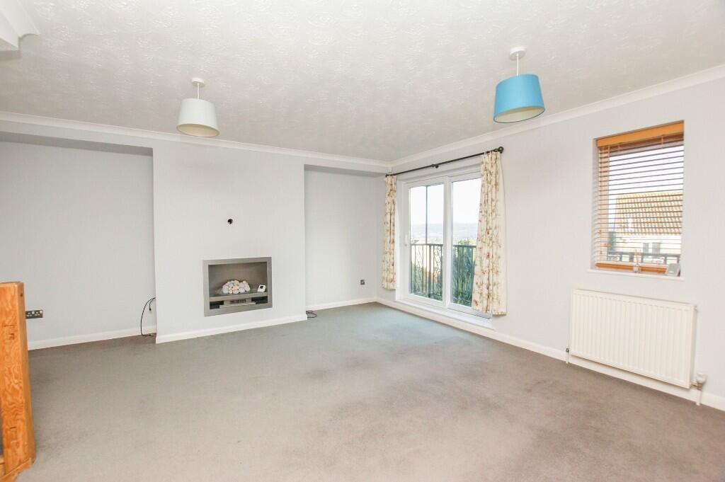 Elliston Drive, Southdown, Bath, BA2 photo 2
