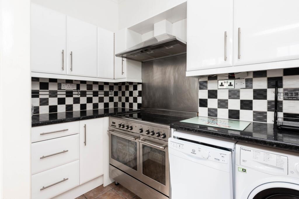 Main image of property: Military College, Bennett Crescent, Oxford, OX4 2UG