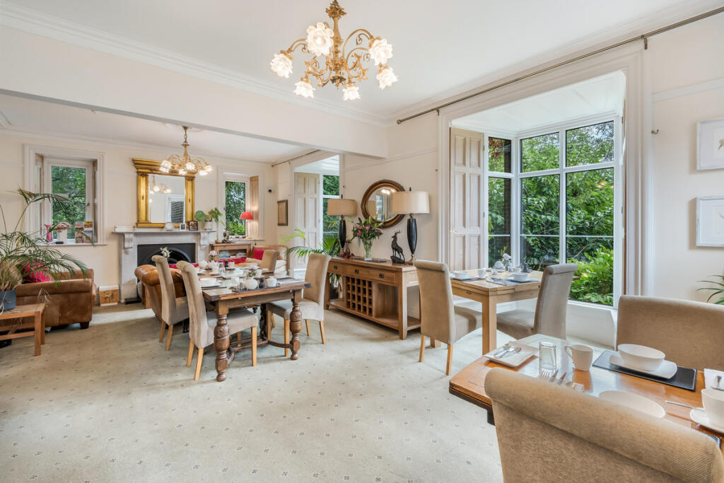 House in Derbyshire Dales, Matlock Town - View 5