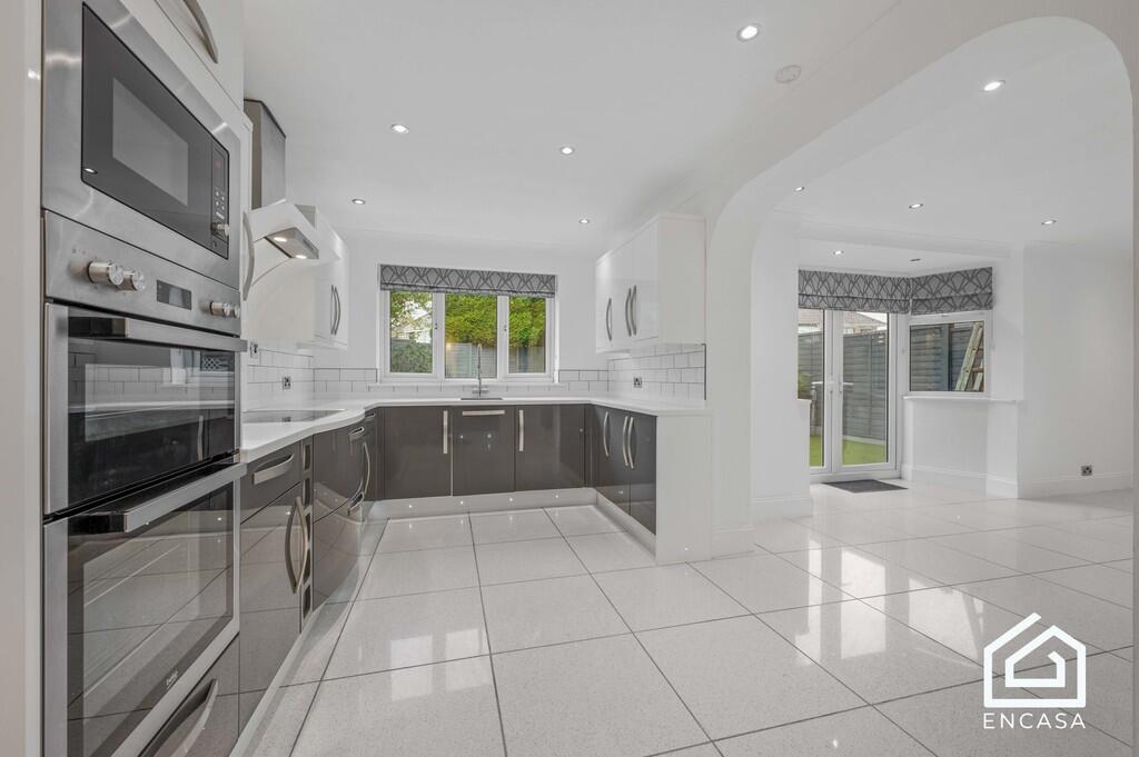 House in Solihull, West Midlands - View 3
