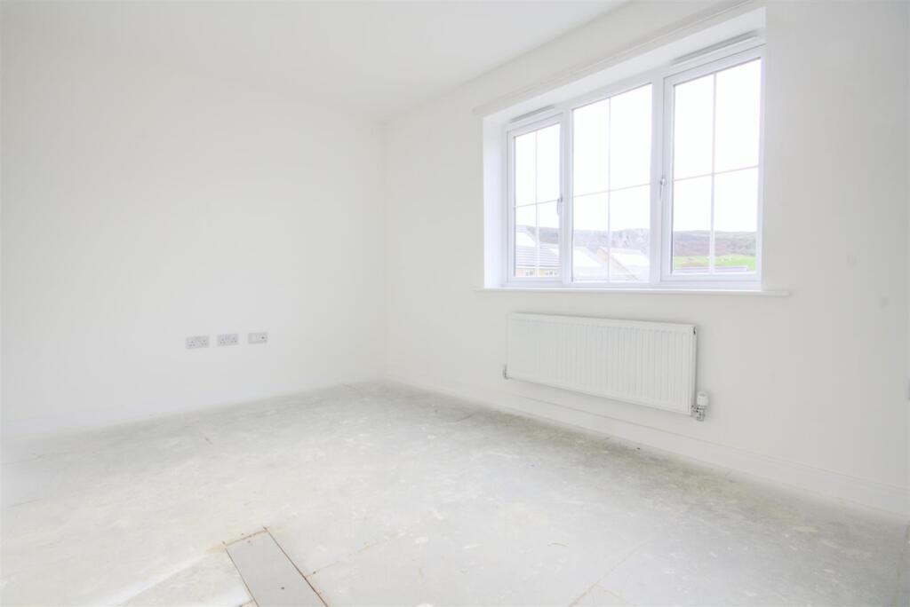 Additional image 3 of 16 Pen-Y-Ghent Road, Skipton