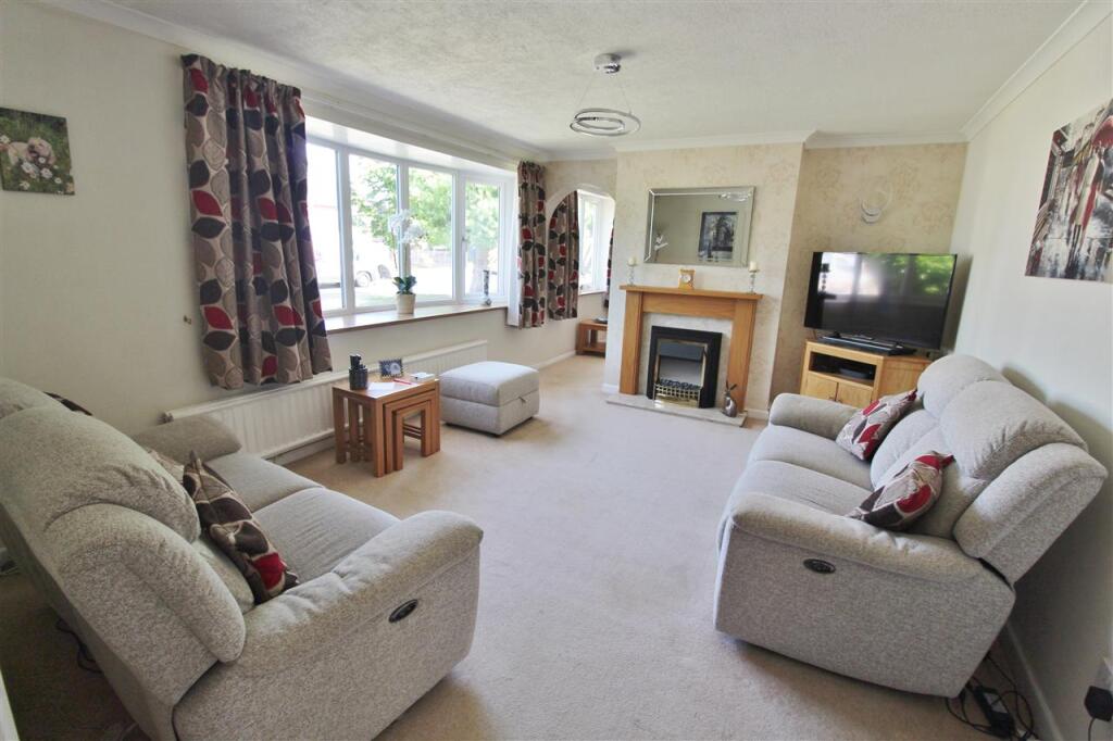 House in South Kesteven, Colsterworth - More