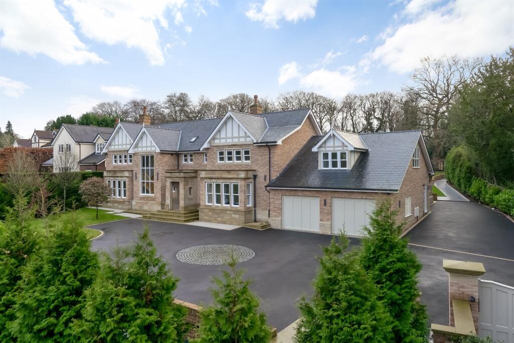 Main image of property: Bradgate Road, Bowdon WA14 4QU