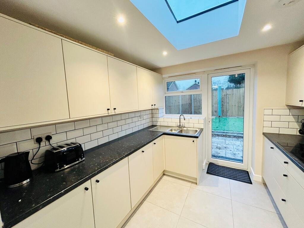 House in Redhill - View 5