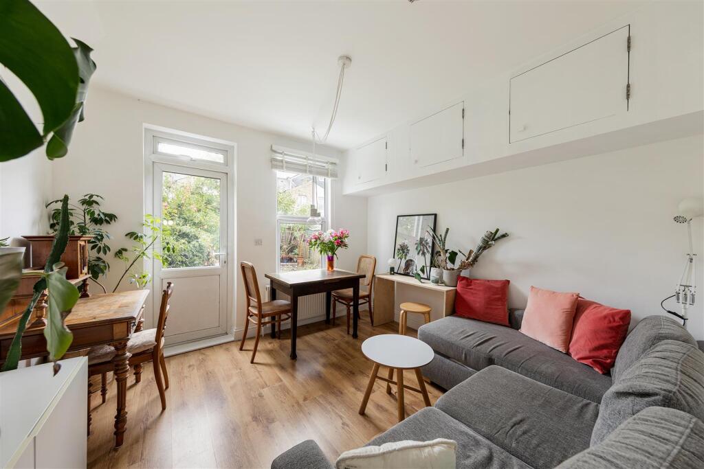 Apartment in London - View 2