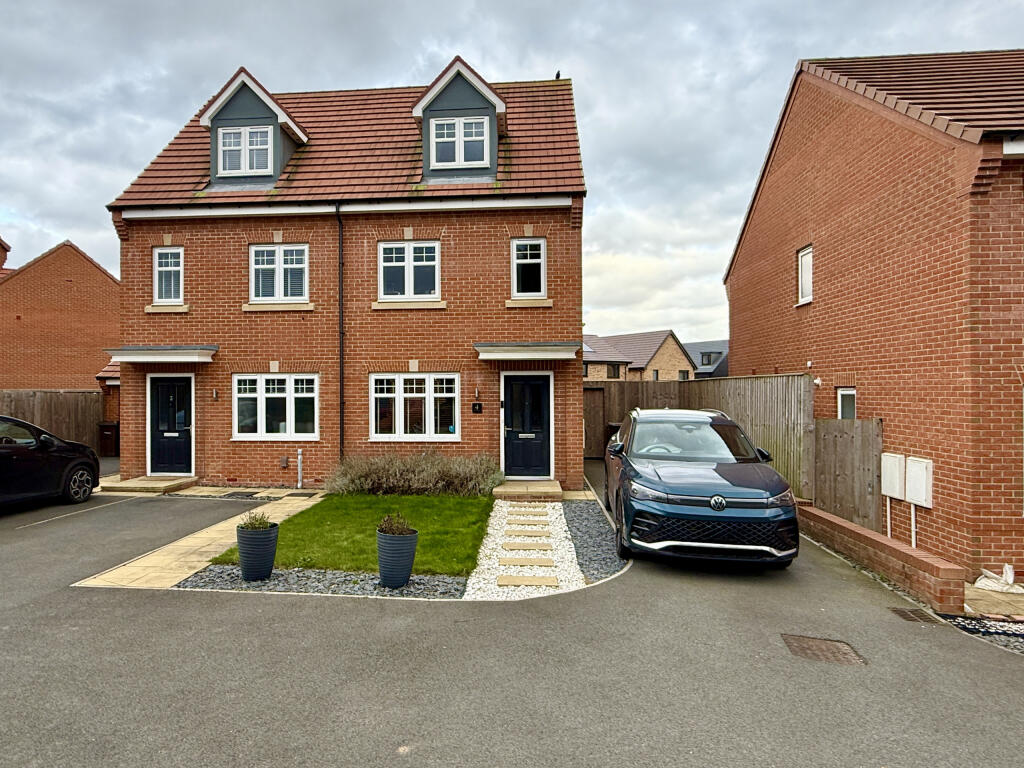 Main image of property: Ferry View, Wakefield, Yorkshire
