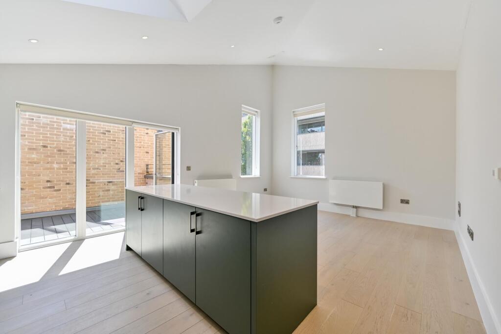 Apartment in London - View 5