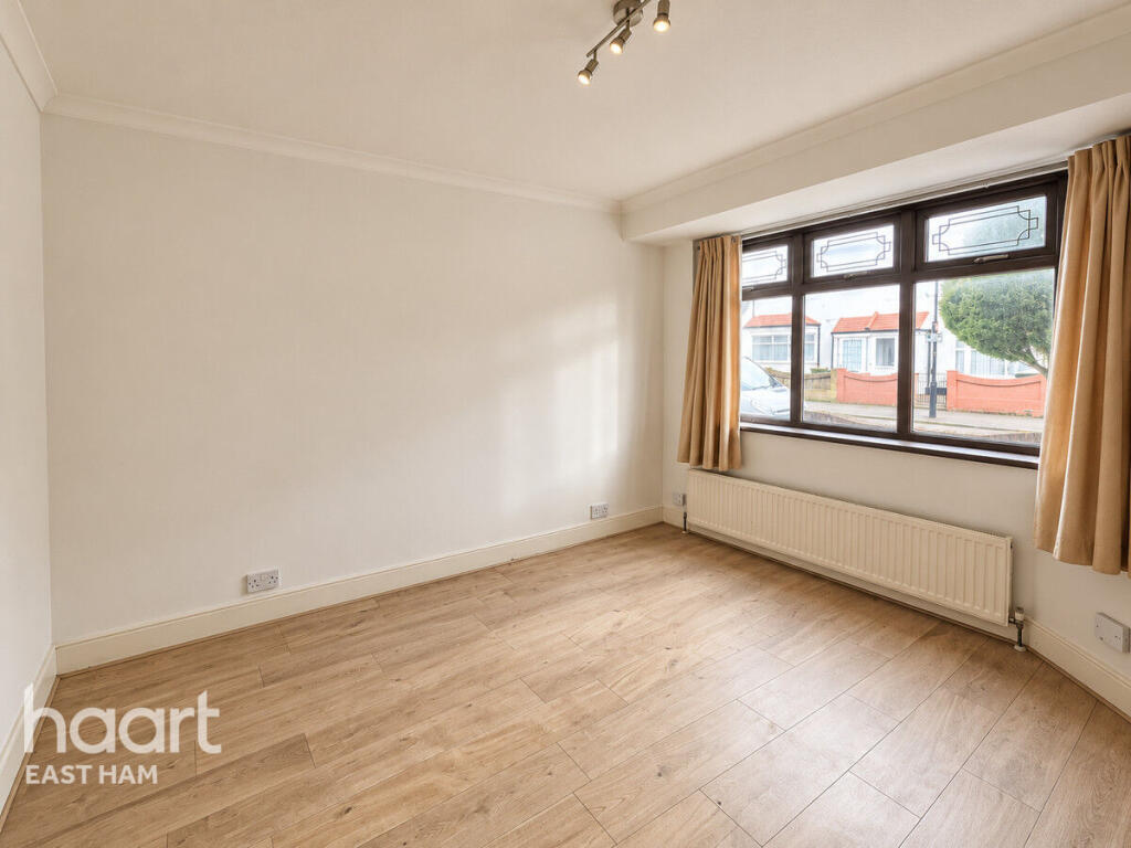 House in London - View 4