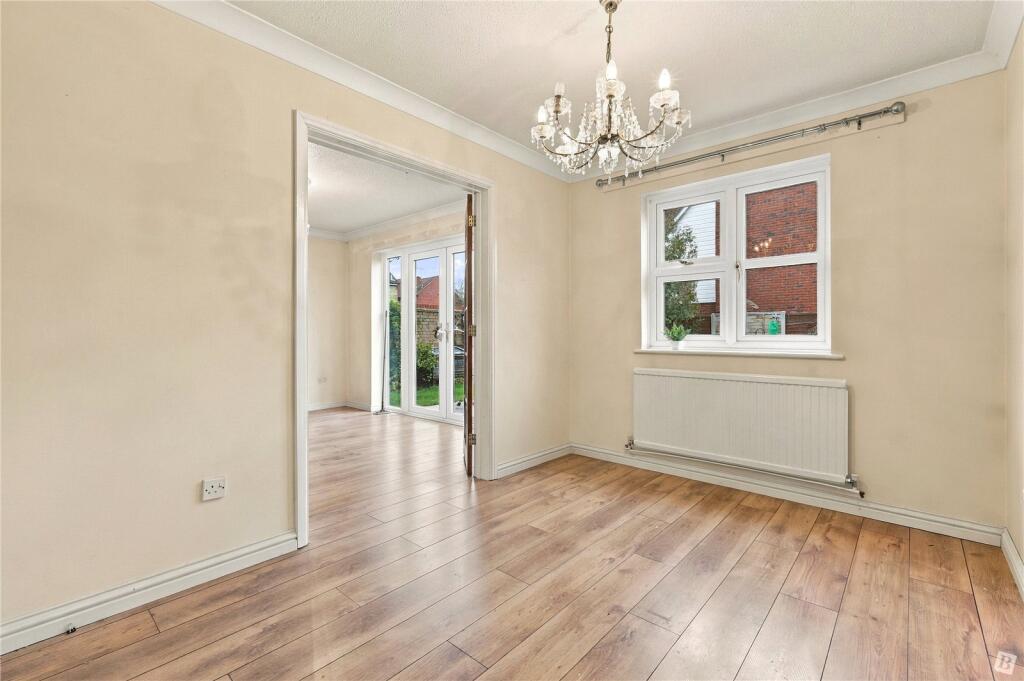 Carron Mead, South Woodham Ferrers, Chelmsford, Essex, CM3 photo 3