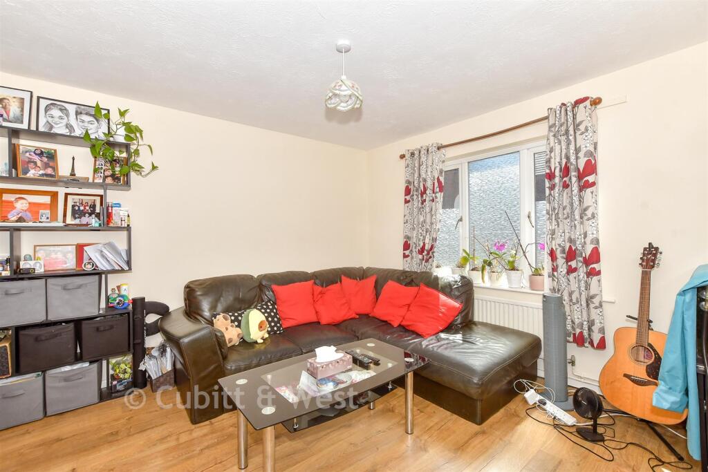 Osborne Crescent, Chichester, West Sussex - View 5