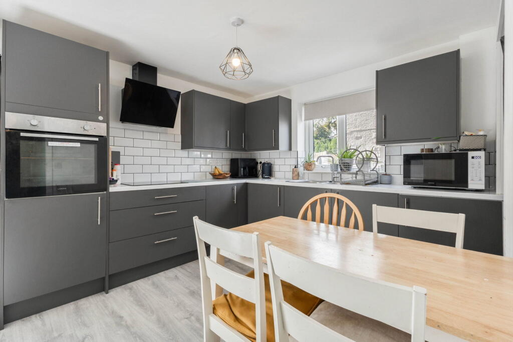House in Wakefield - View 4