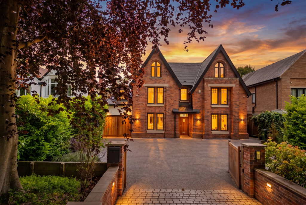 Main image of property: Alderbrook Road, Solihull, B91 1NW