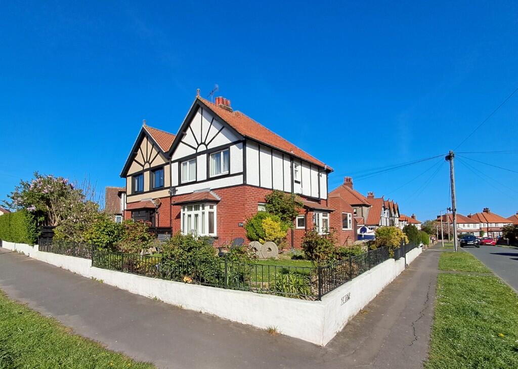 Main image of property: 17 Castle Road, Whitby, North Yorkshire, YO21 3NQ